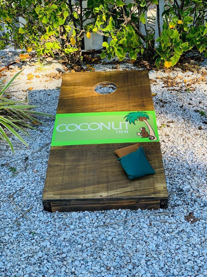Coconut Inn Pass-A-Grille Beach سانت بيتي بيتش المظهر الخارجي الصورة